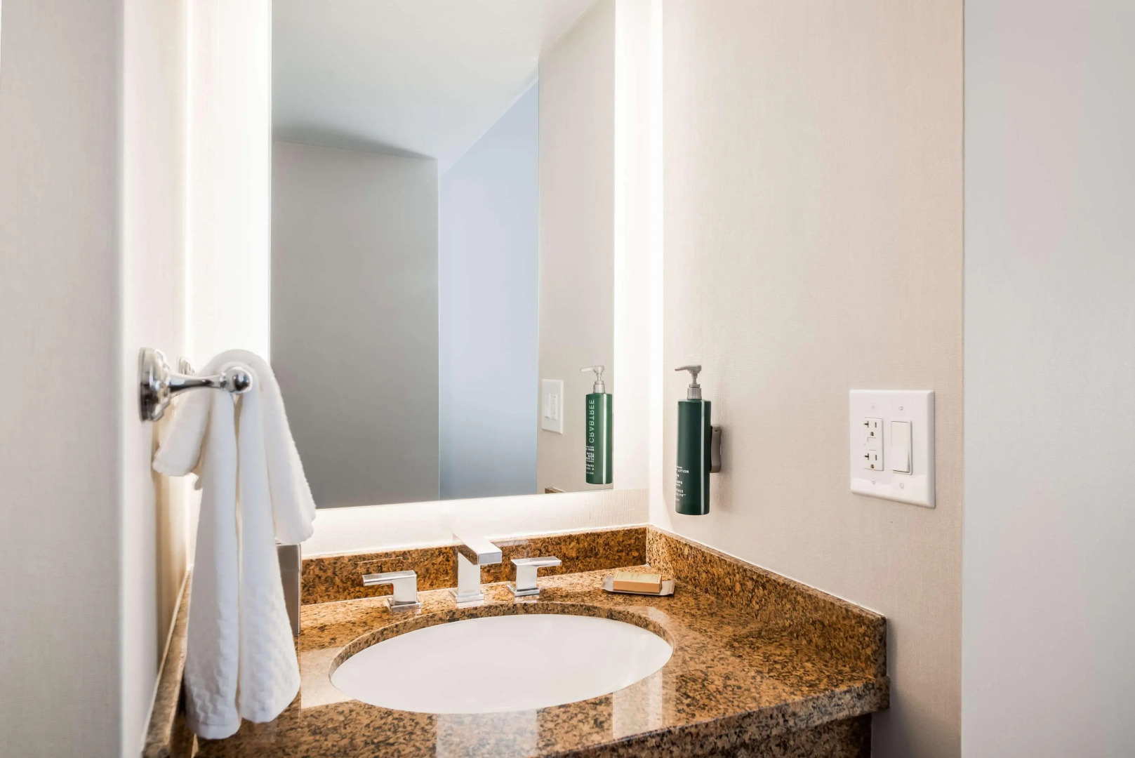 DoubleTree by Hilton Carson