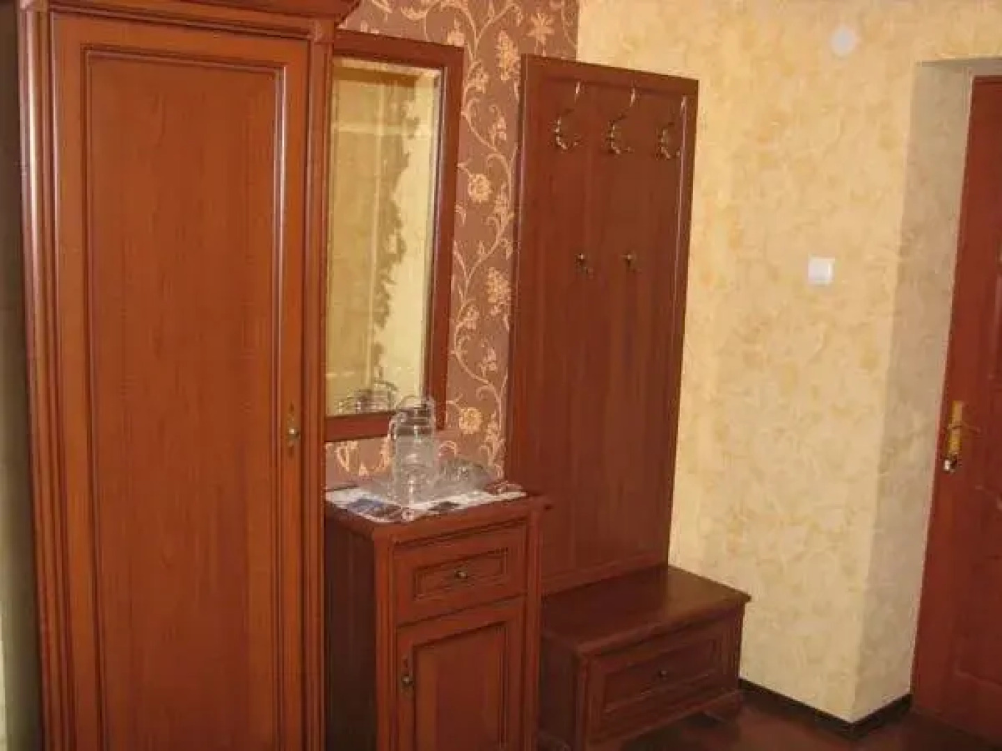 Отель Вираж