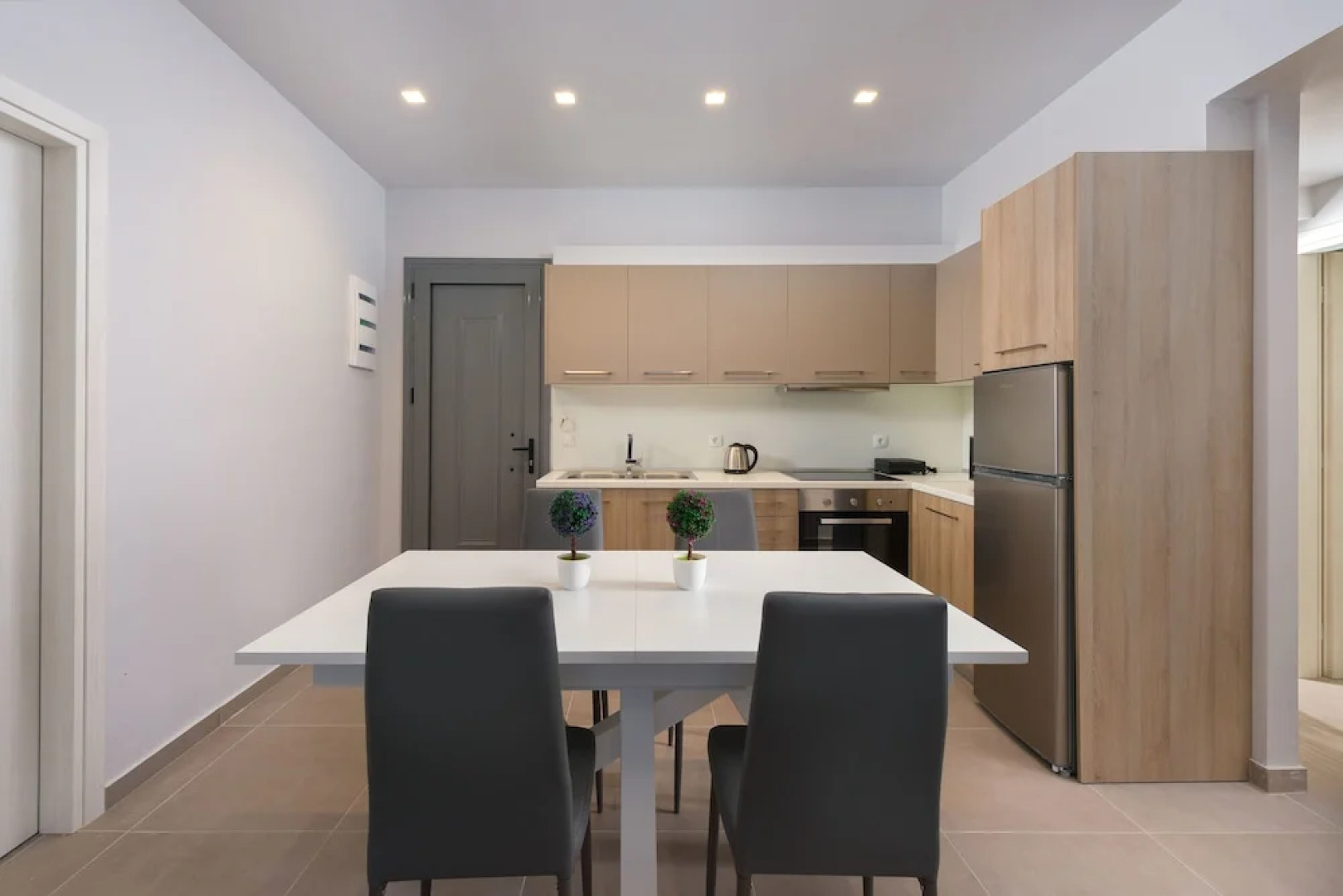 Lardos Luxury Apartments