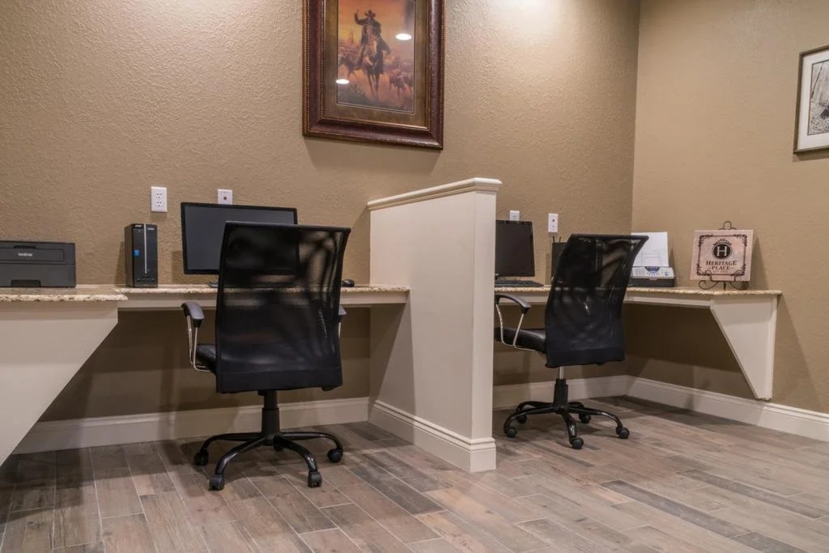 Heritage Place Hotel & Suites