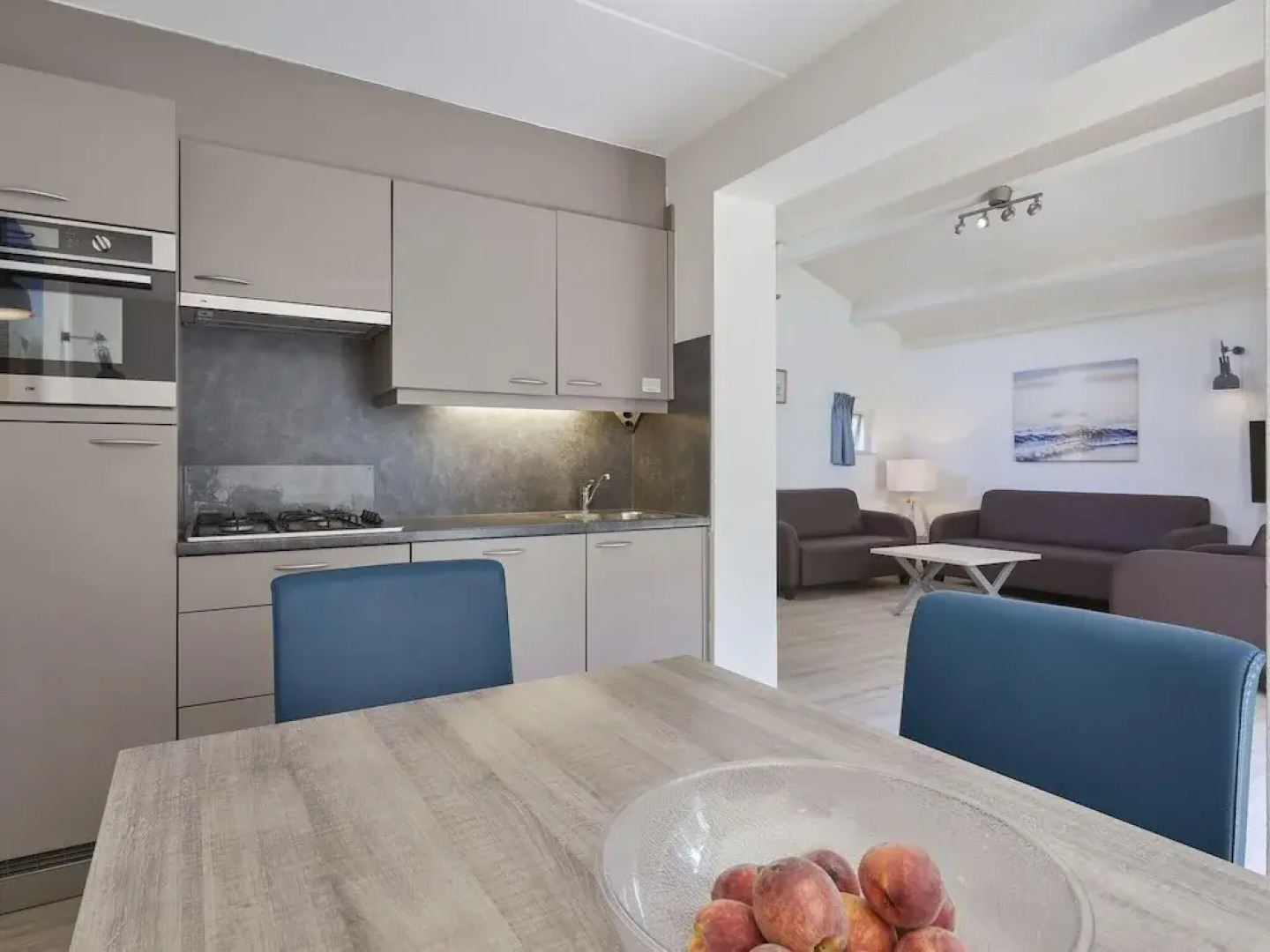 Villa in Kijkduin Near North Sea Beach