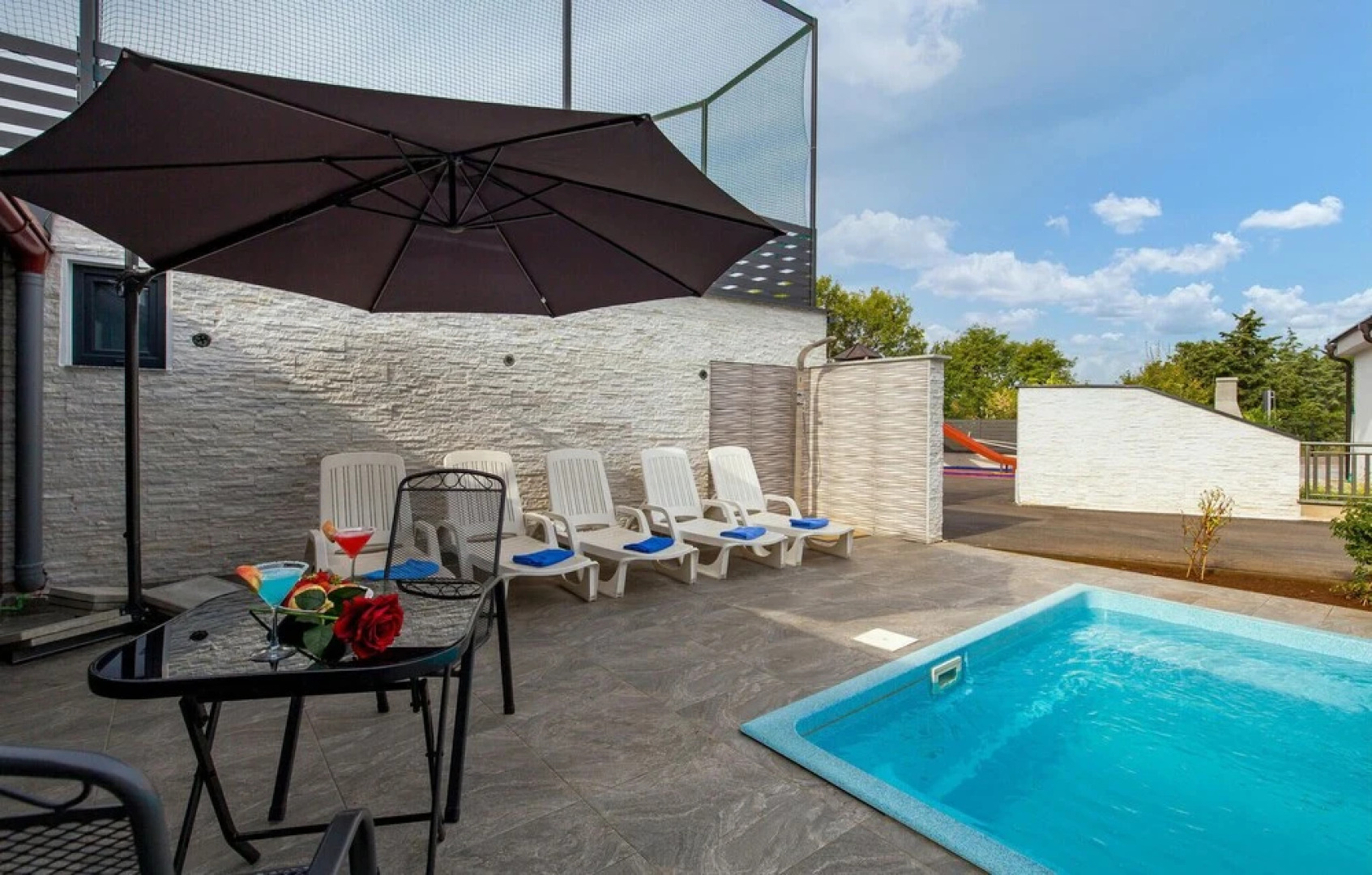 Beautiful Home in Vrh With Wifi and 1 Bedrooms