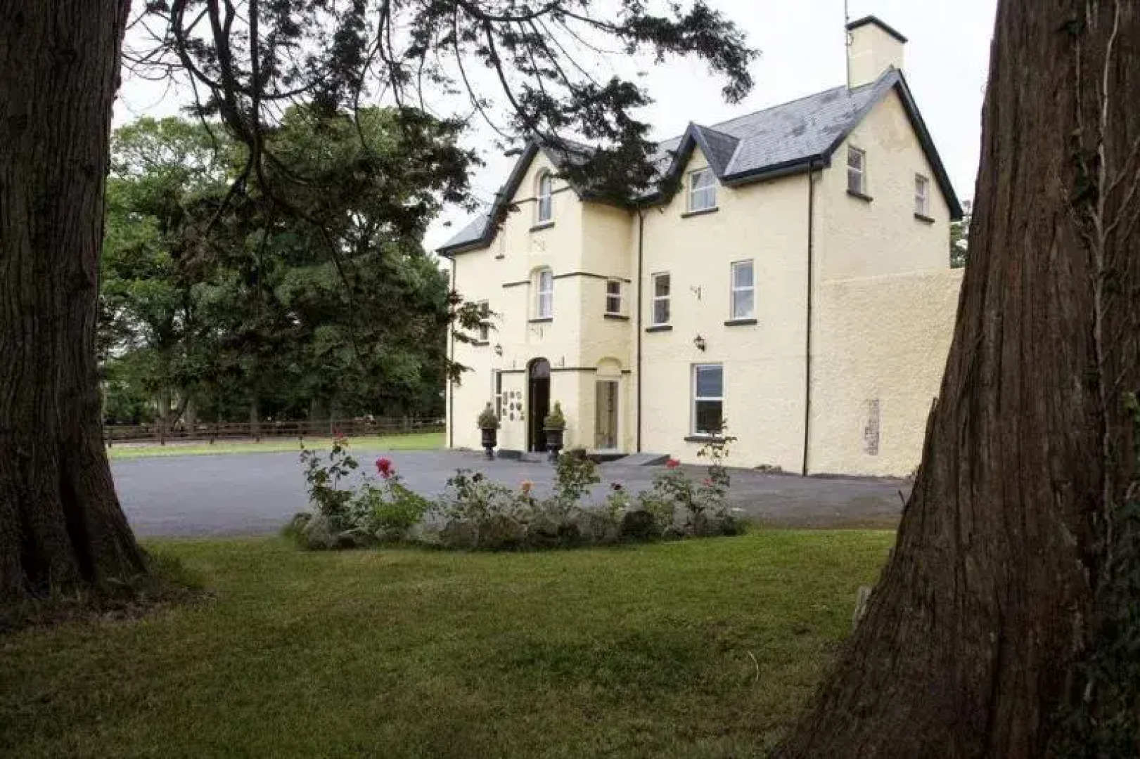 Carrygerry Country House