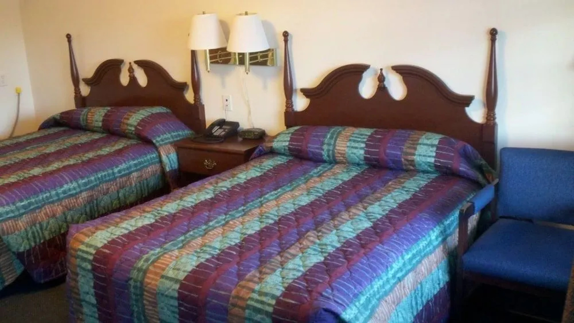 Four Oaks Lodging & RV Resort