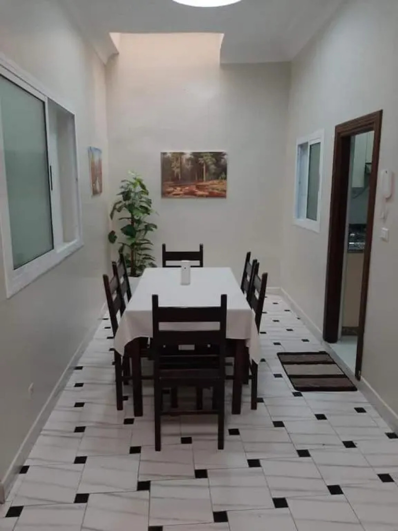 Ground Floor 2 Bedroom Apartment - City Centre Location - Optic Fibre Wifi