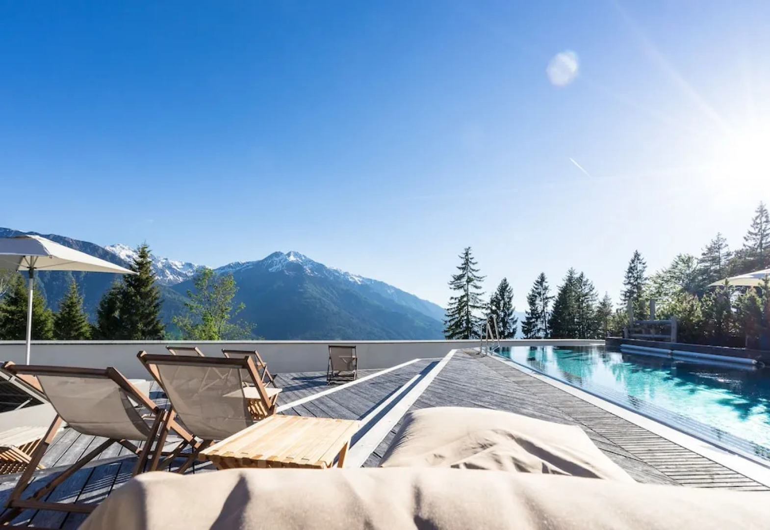 NIDUM - Casual Luxury Hotel