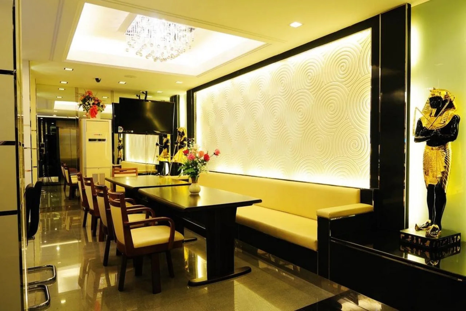 Gusto Hotel Pratunam