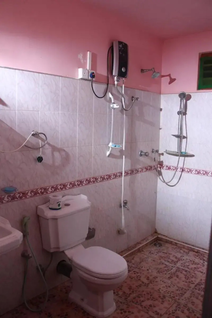 L.L.Tourist Inn & Safari jeeps