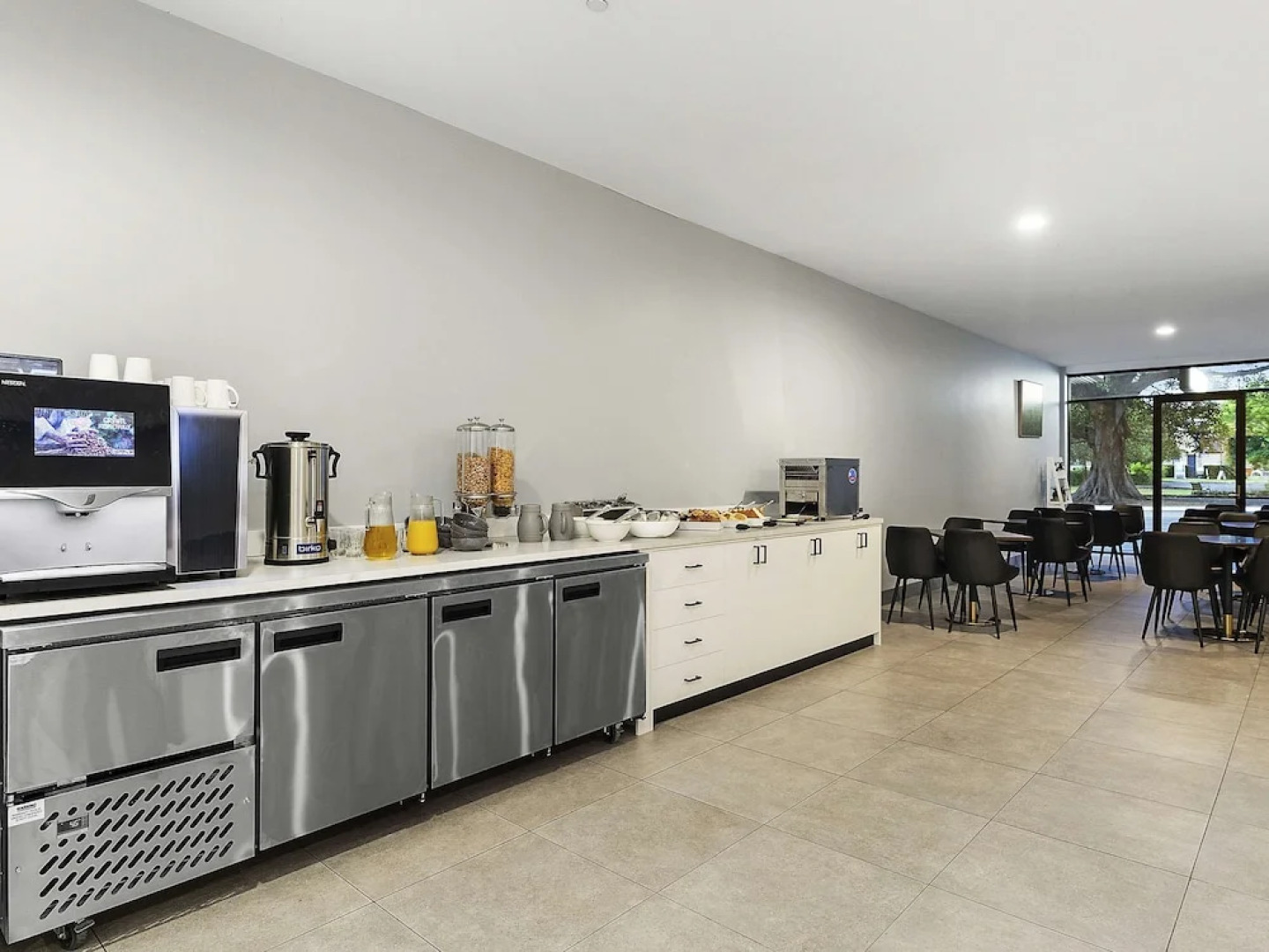 BreakFree on Broadway Sydney