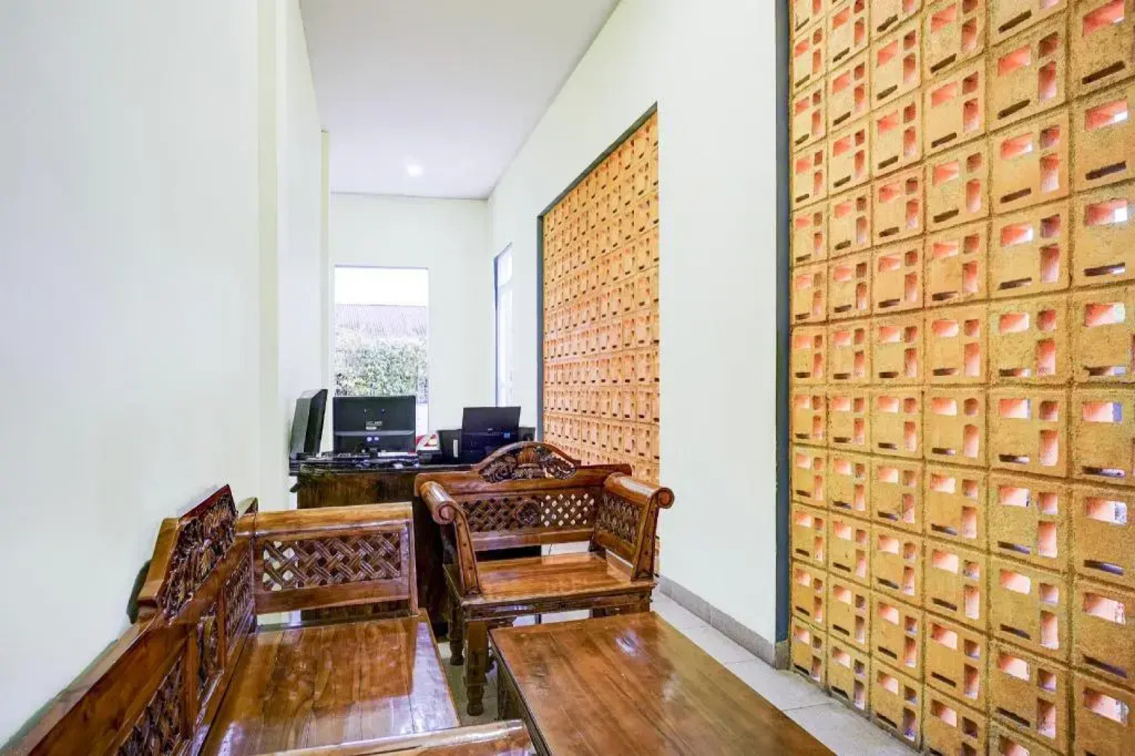 Hotel O Balige City Near Tugu Juara Monang