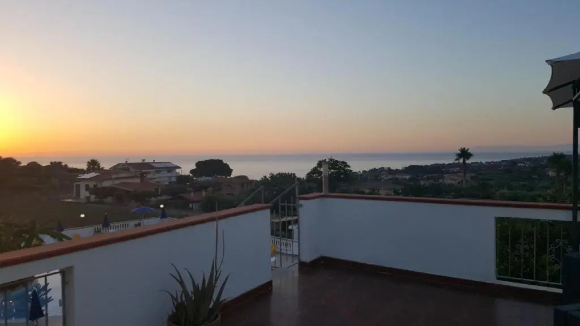 Graceland rooms and suites