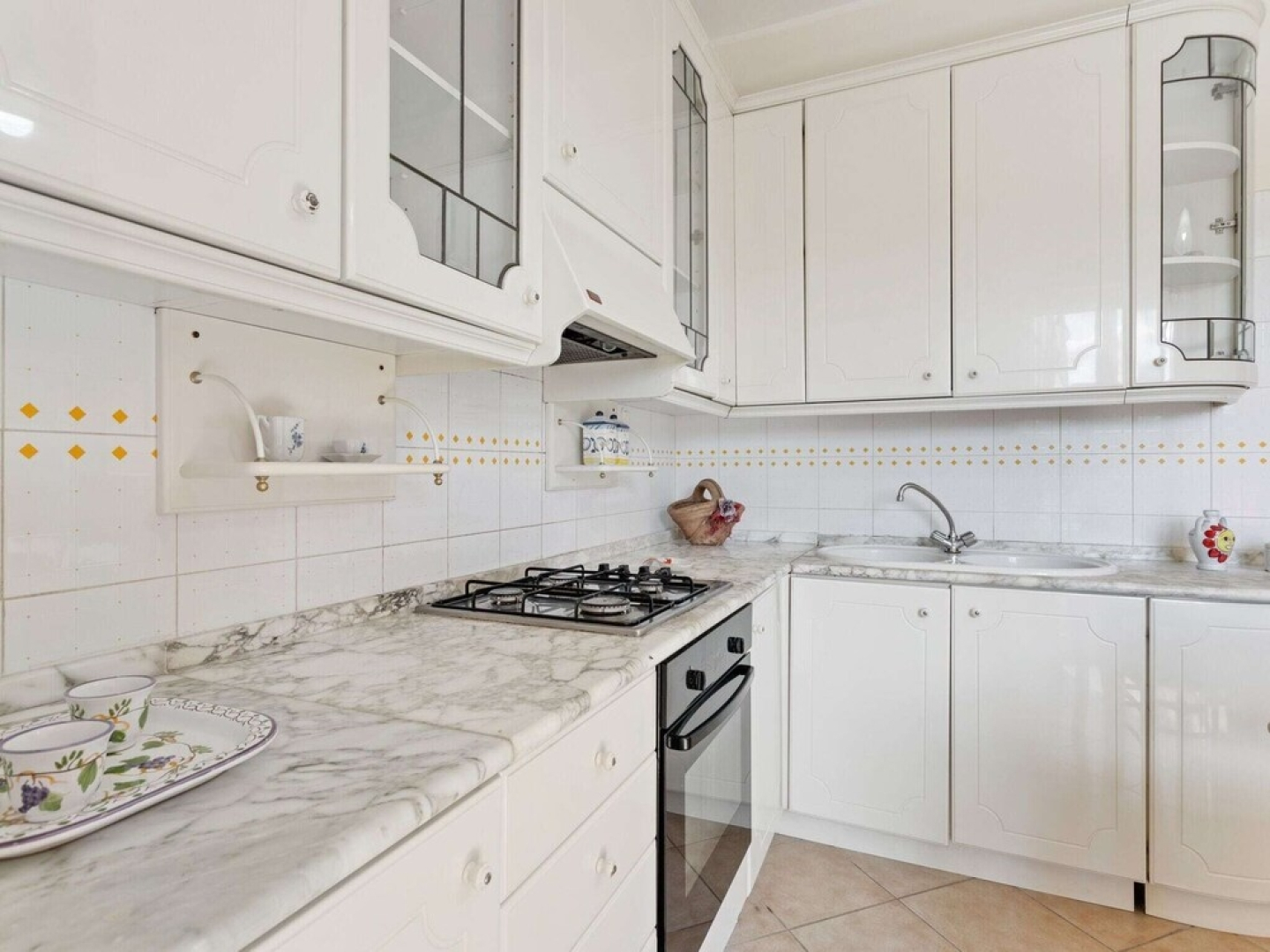 Snug Holiday Home in Niza di Sicilia with Balcony