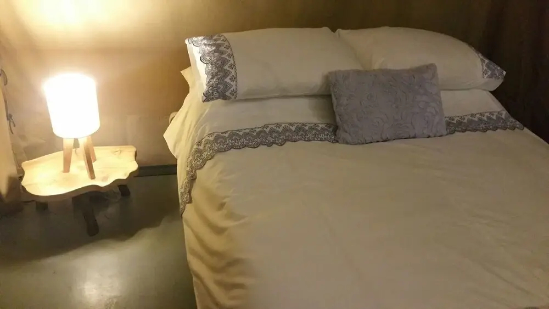 Campfires and Stars Glamping