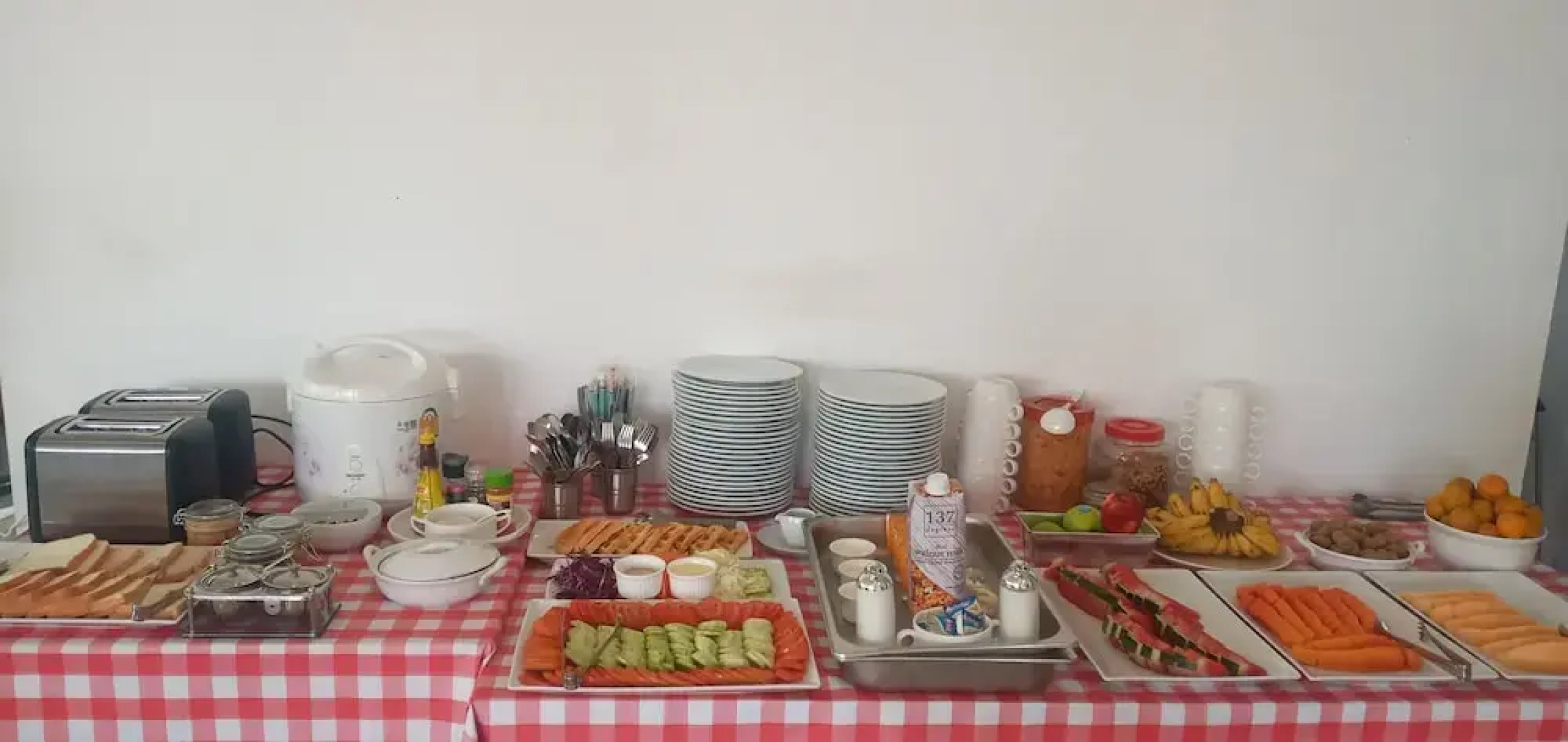 Island Patong Beachfront Apartments