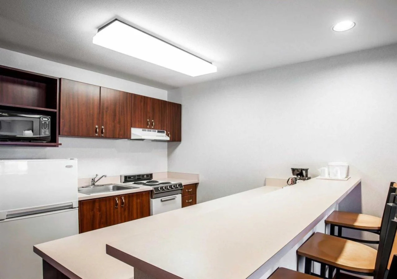 Quality Inn Grand Suites Bellingham