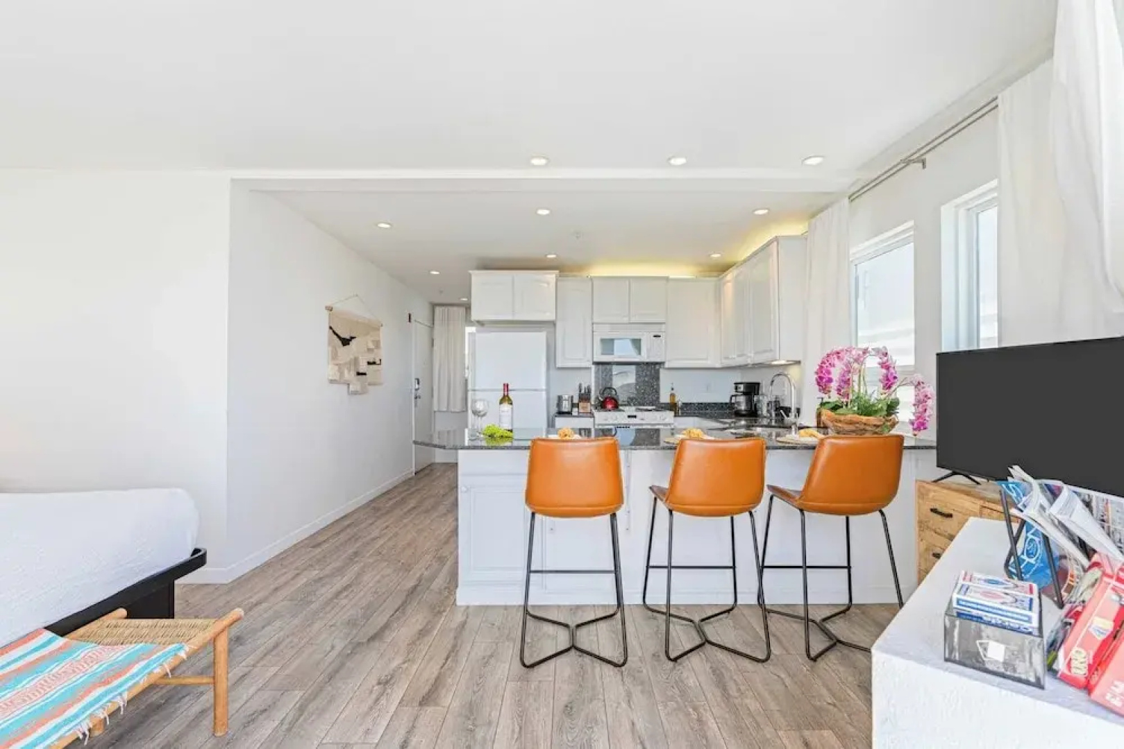 4 Cayucos Bungalows Steps to Beach, Sleeps 16, Pet Friendly