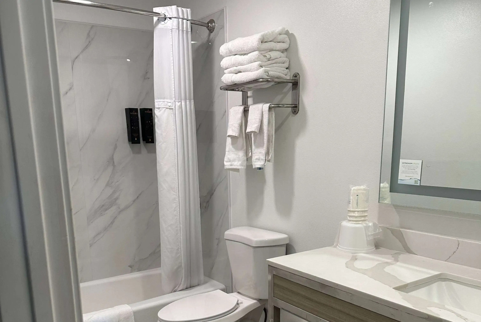 Super 8 by Wyndham Oceanside Downtown