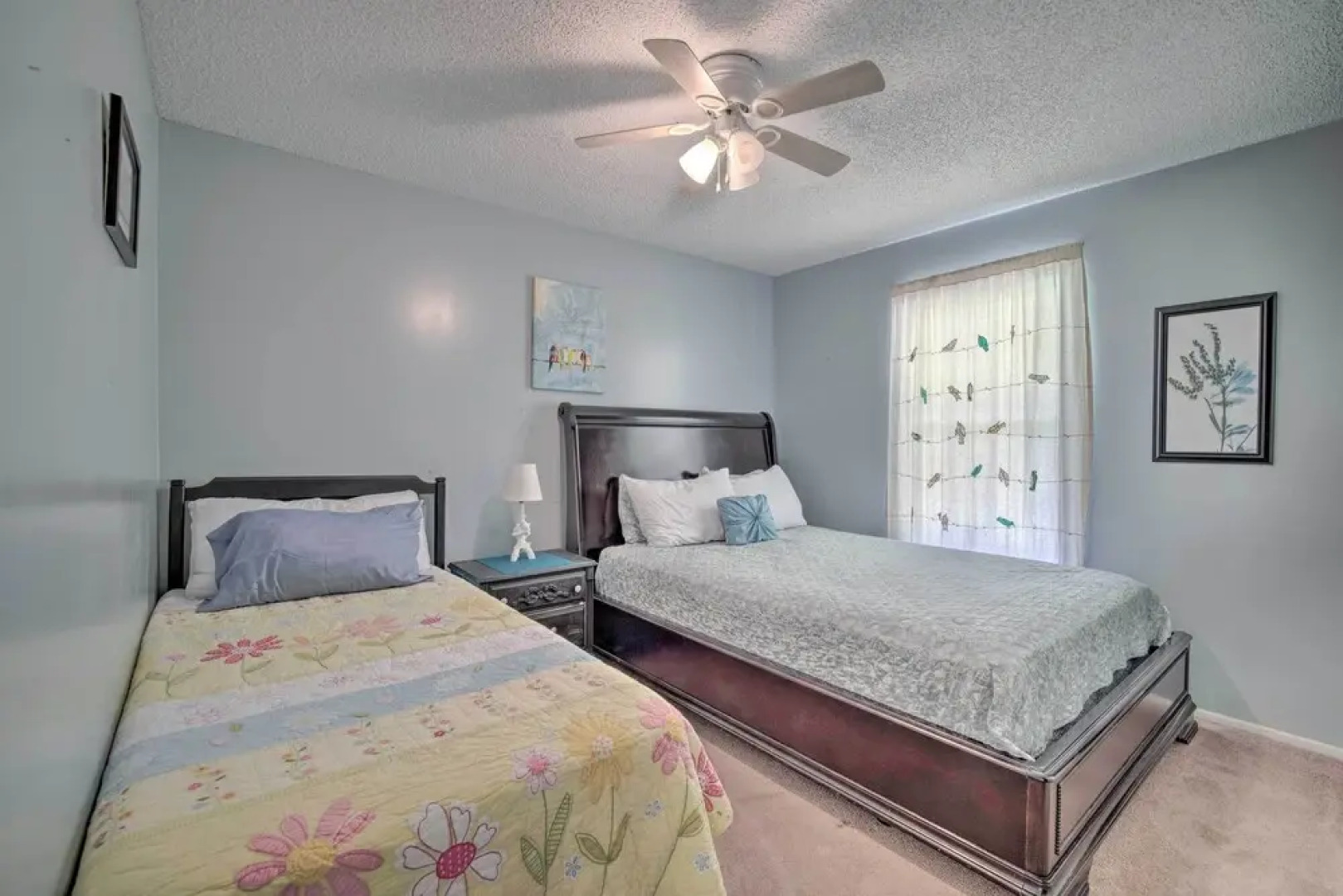 Docks + Balcony: Peaceful River Abode in Dunnellon