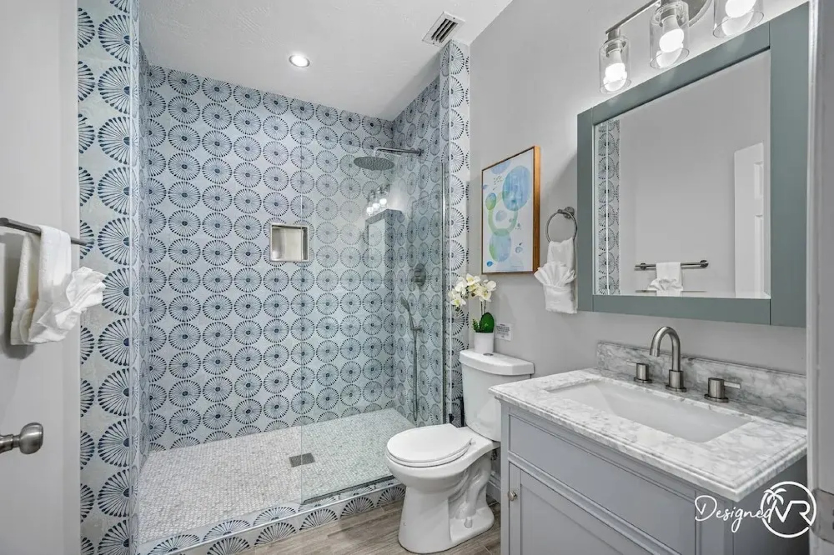 8BR Villa with Heated Pool Near Beach