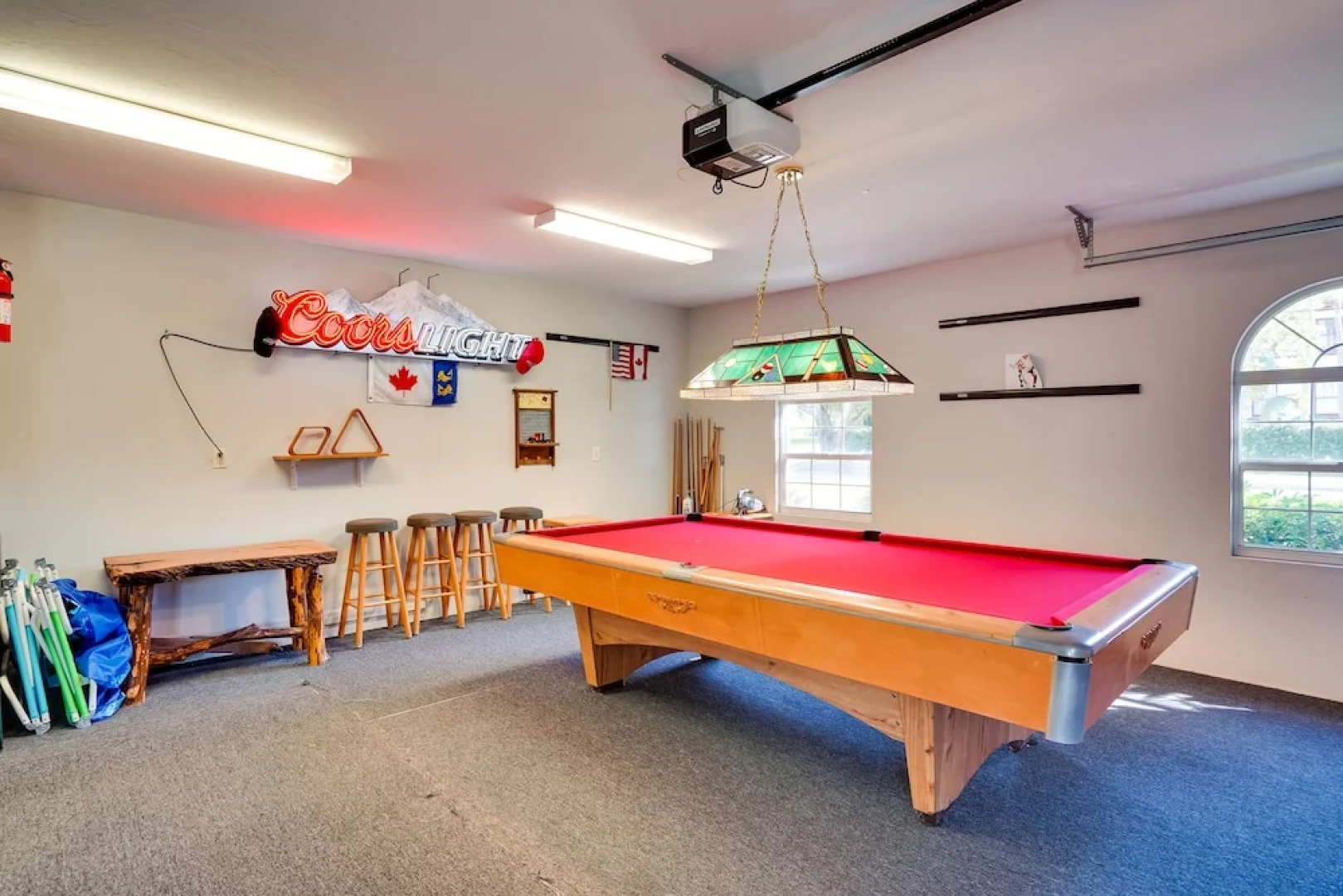 Walk to Lake: Home w/ Screened Porch in Sebring!