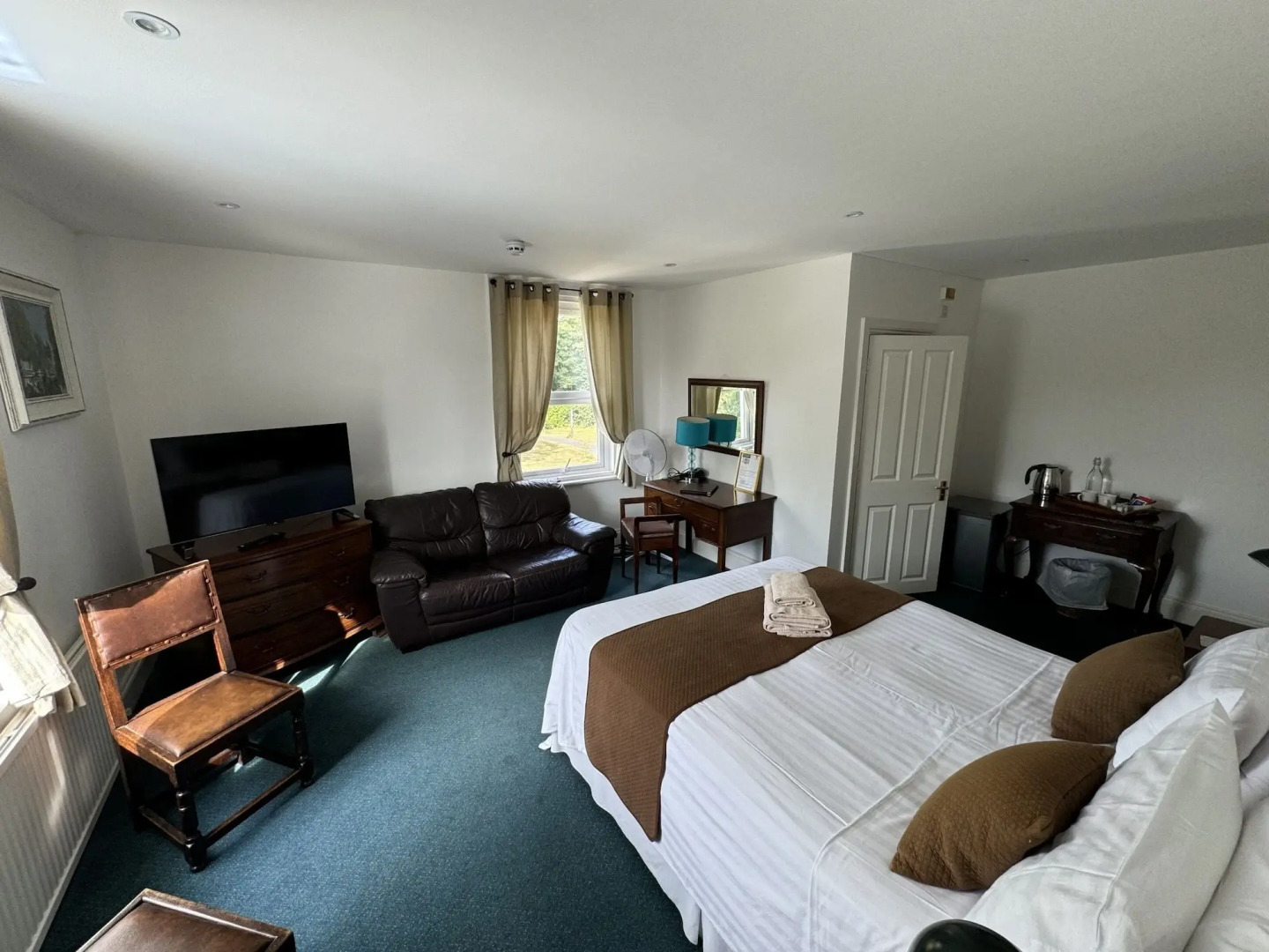 Hookwood Lodge London Gatwick