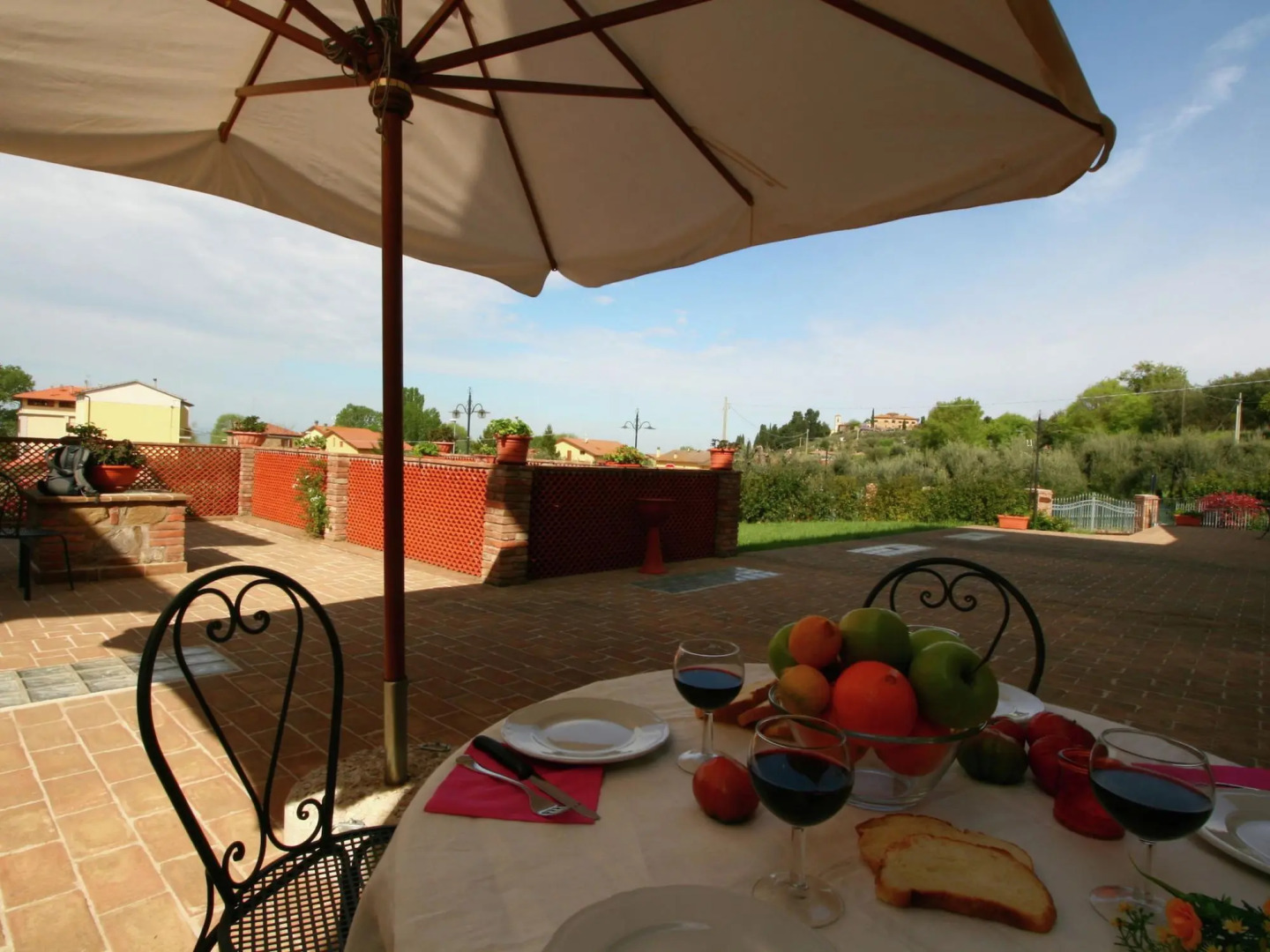 Apartment in Monte del Lago Near Lake Trasimeno