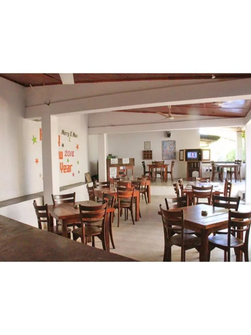 Hotel Happy Night Holiday Inn