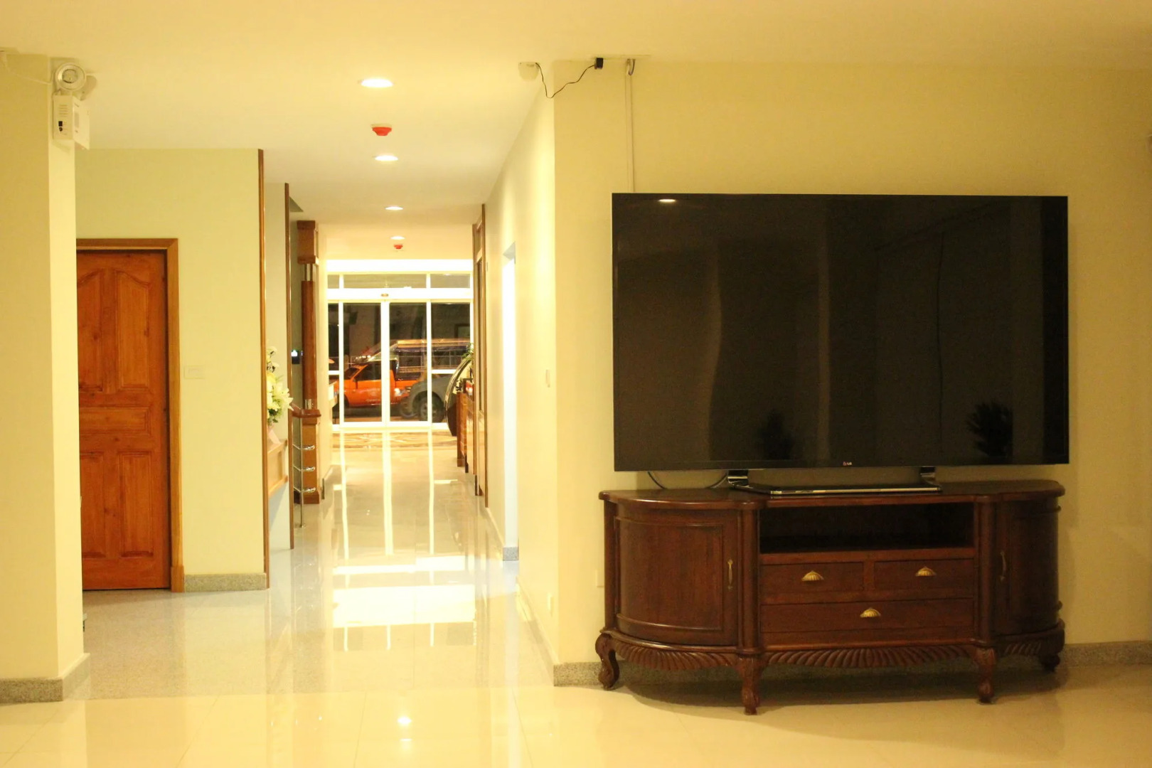 Kanchanaburi City Hotel