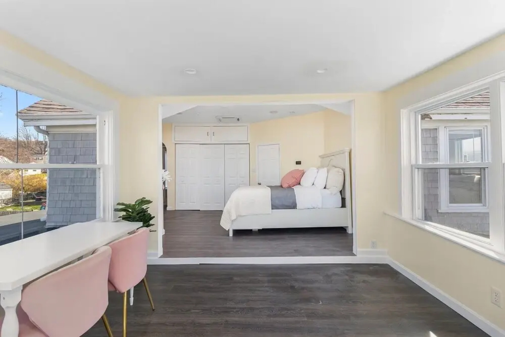 Spacious Coastal Tiverton Waterfront Getaway 3 Bedroom Cottage By Redawning