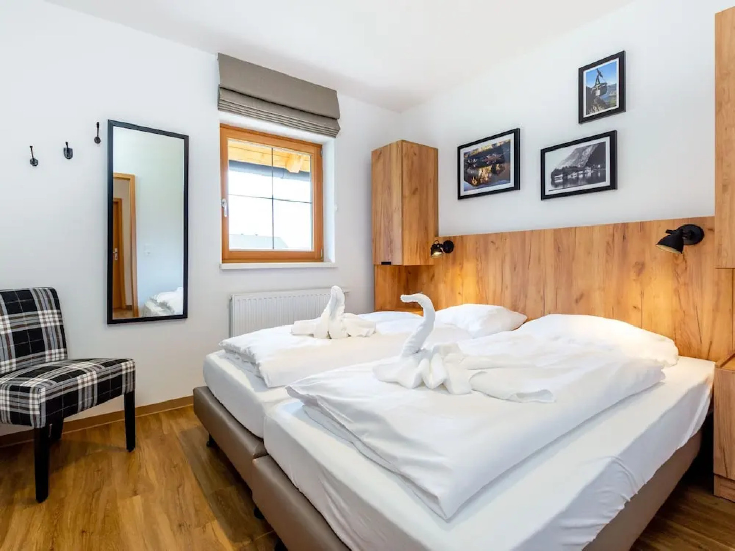 Luxury Chalet in Obertraun With Pool