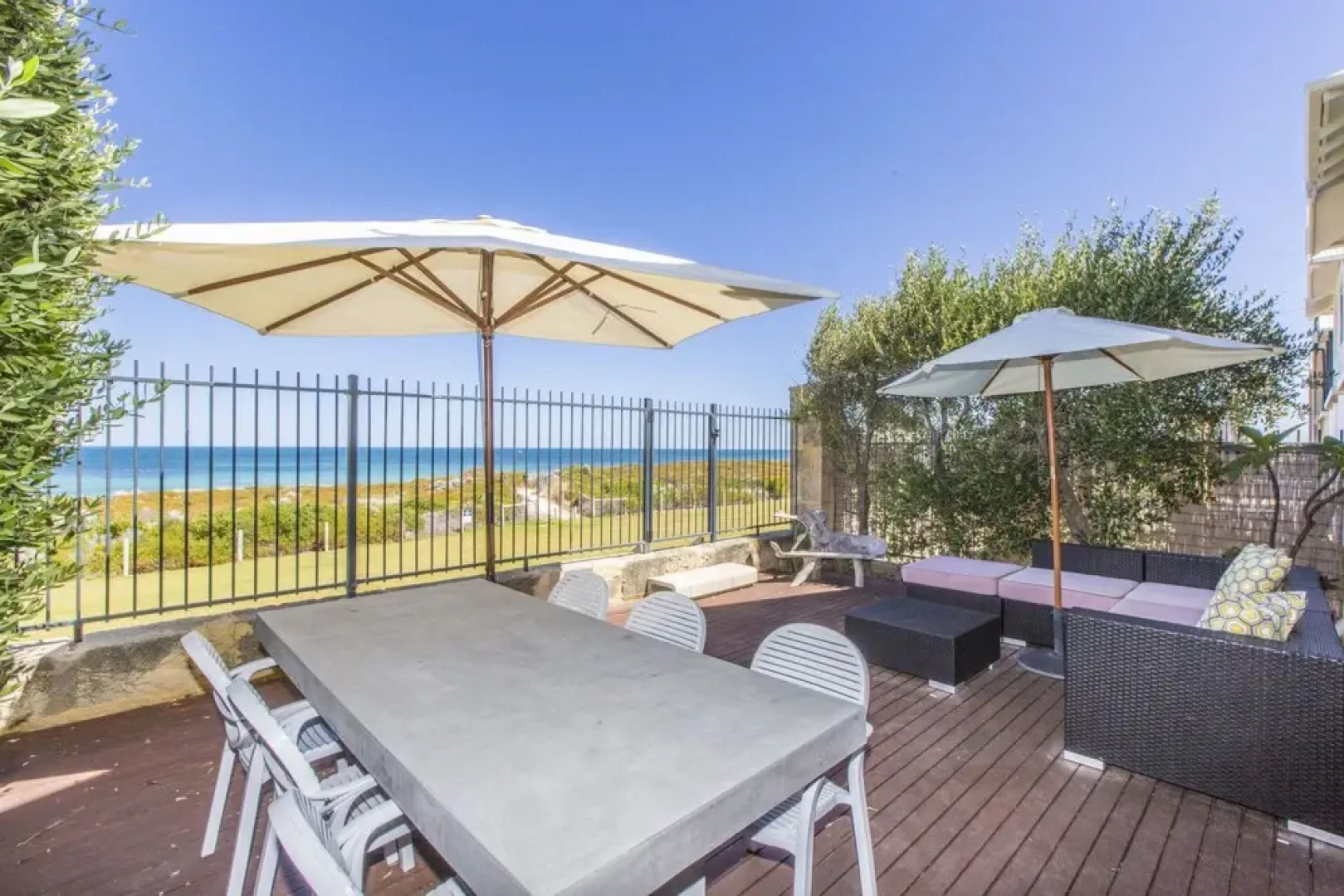 Ledge Point Village - Villa 11 - Beachfront Ocean Views