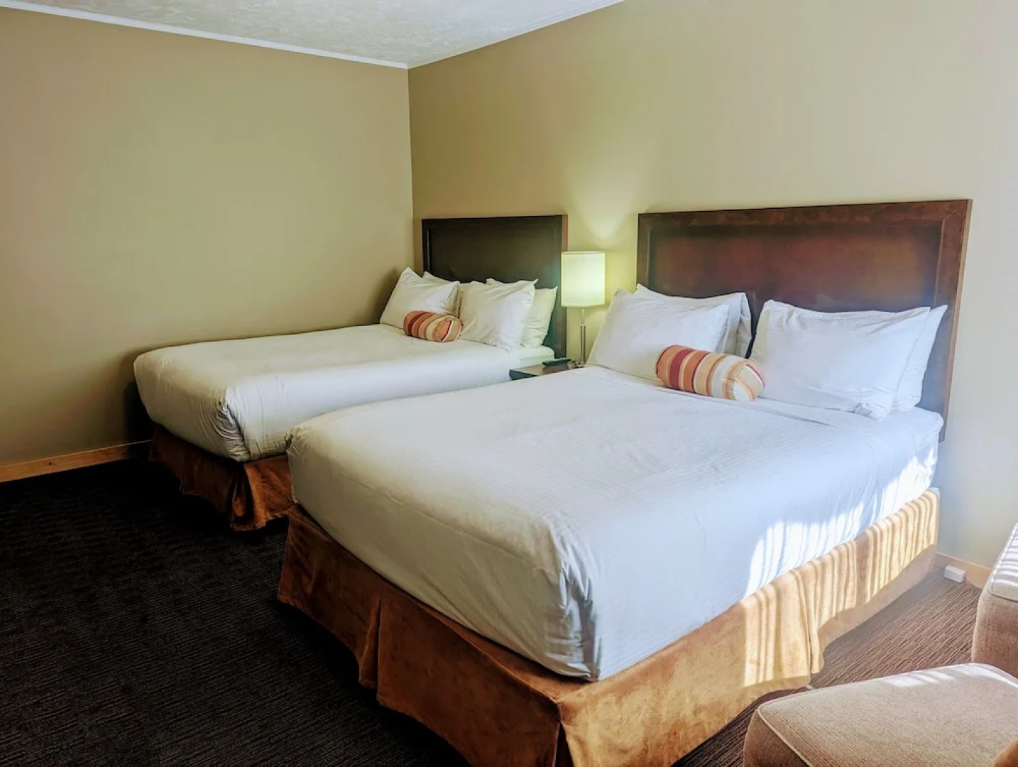 Alpine Inn & Suites