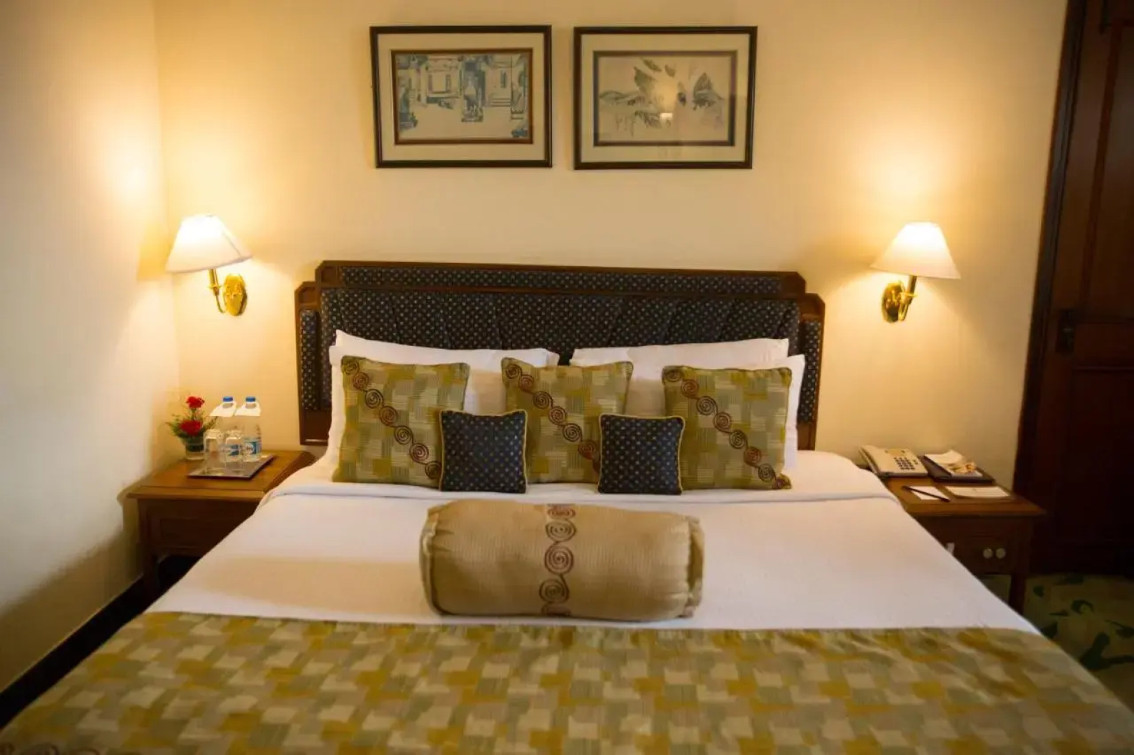 Peerless Hotel Kolkata