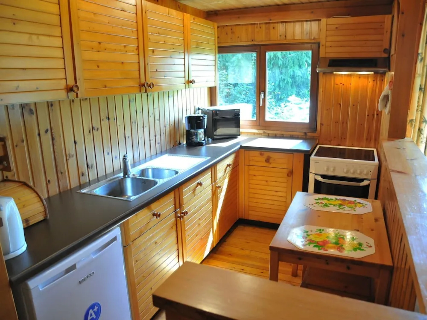 Comfortable Holiday Home in Somme-leuze With Garden