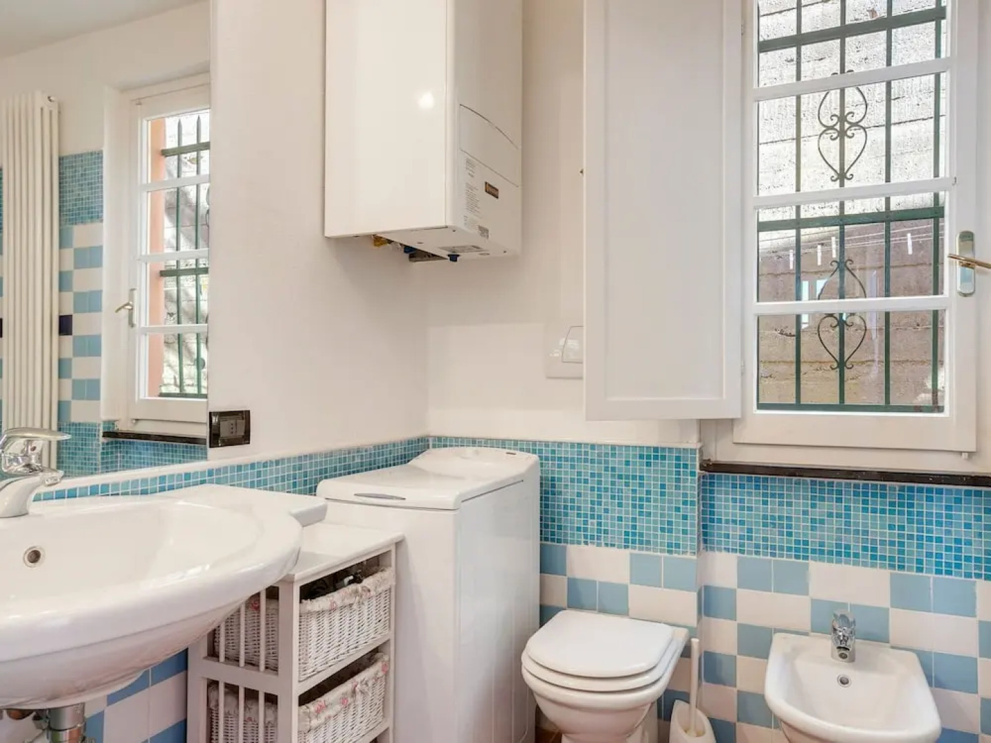 Dreamy Holiday Home in Recco With Swimming Pool