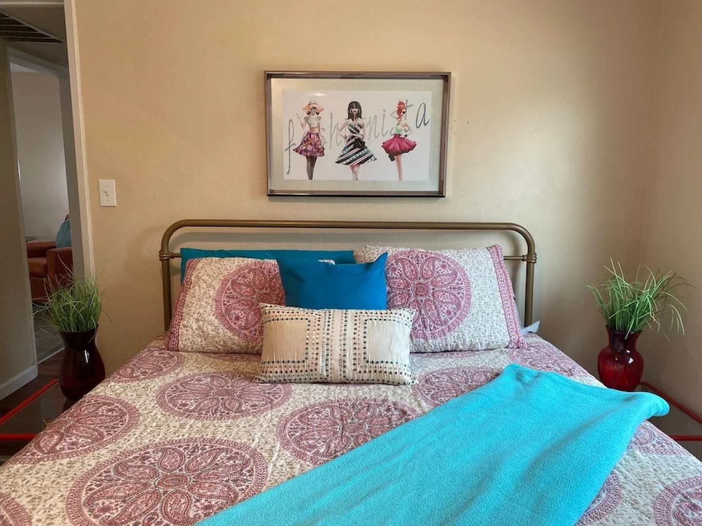 Longer Stay for Travelers Blocks from Hospital and Downtown Security Gates