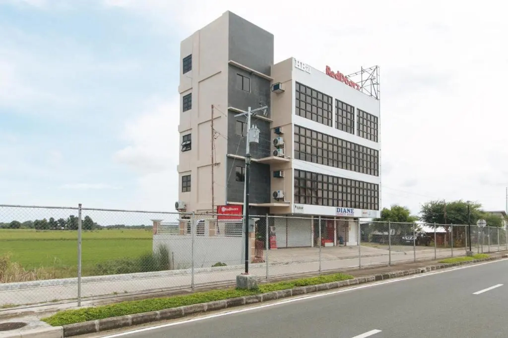 Reddoorz Near Iloilo International Airport
