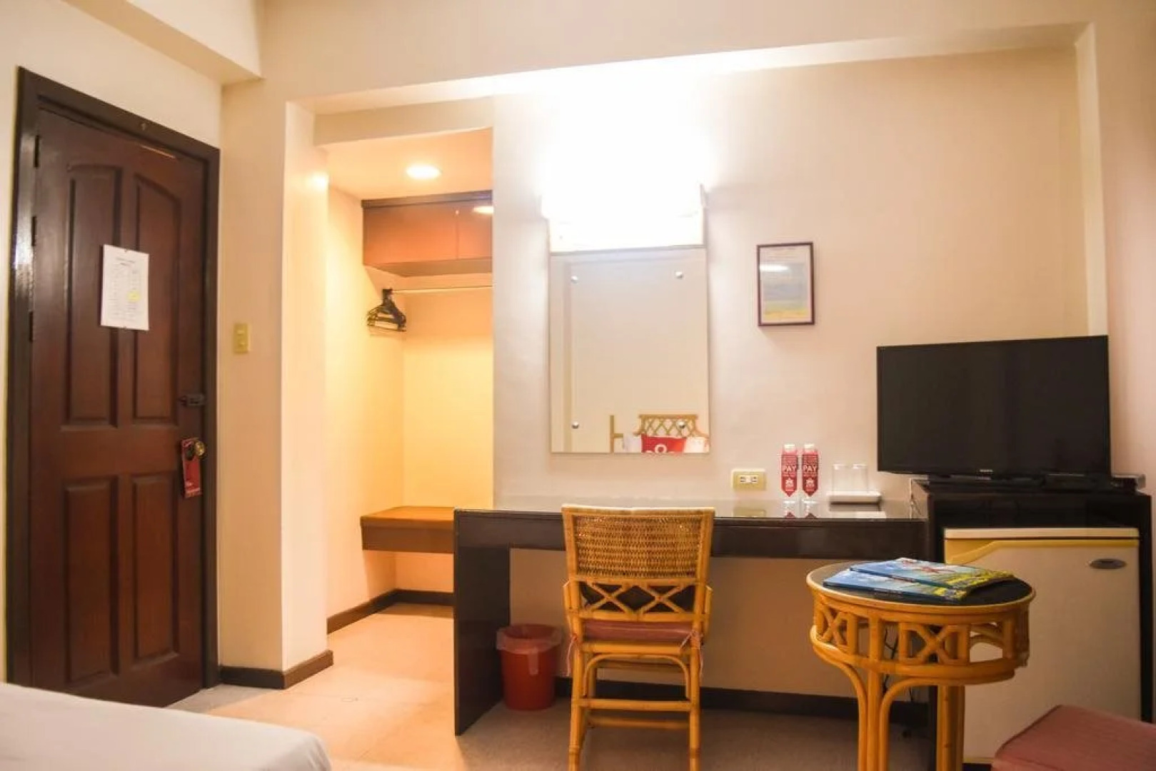 OYO 414 Humberto's Hotel