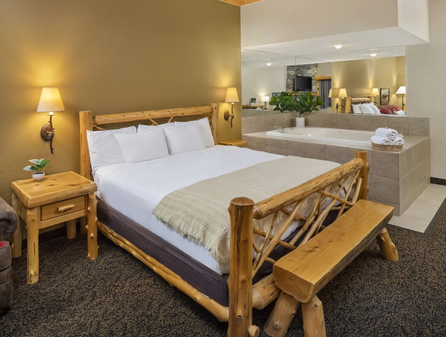 bantr Grand Hotel Wausau - Rothschild