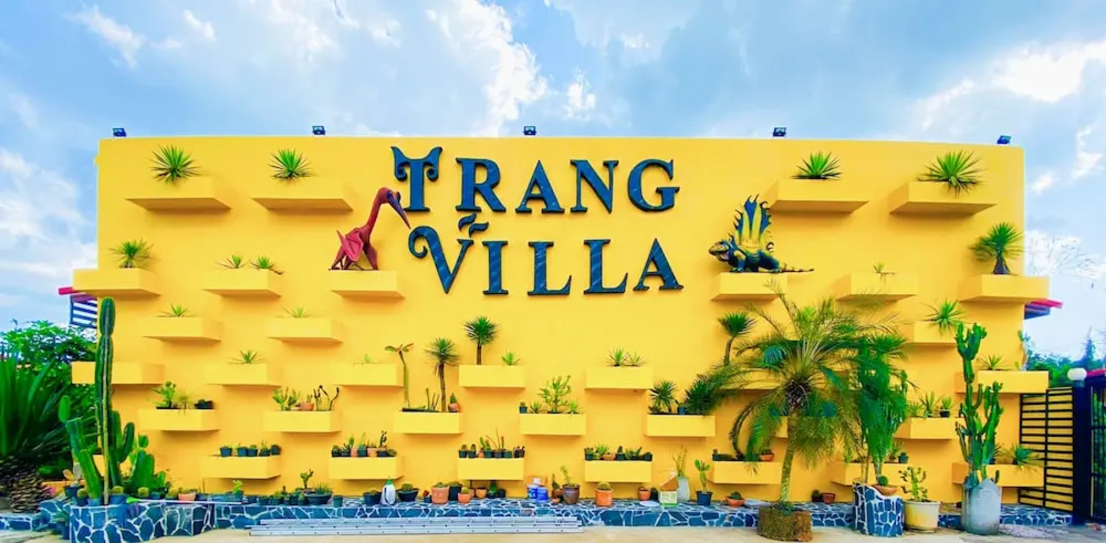 Trang Villa Hotel And Water Park