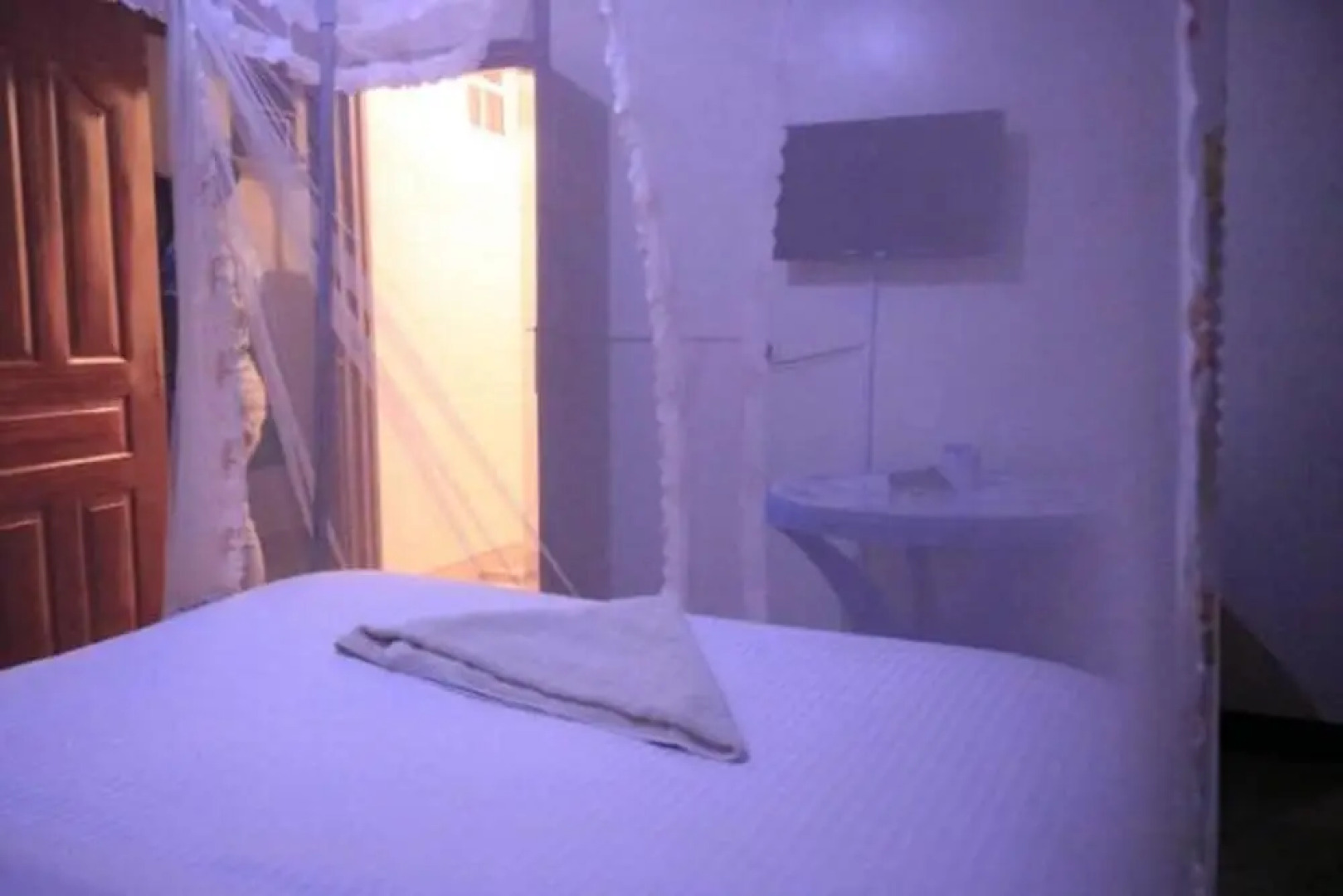 Sakawa Towers County Hotel