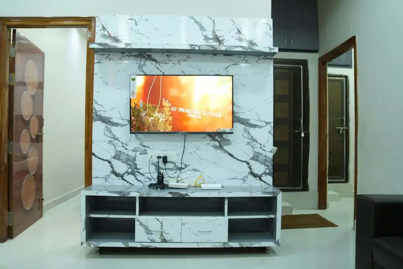 Hiraa inn Studio Apartments