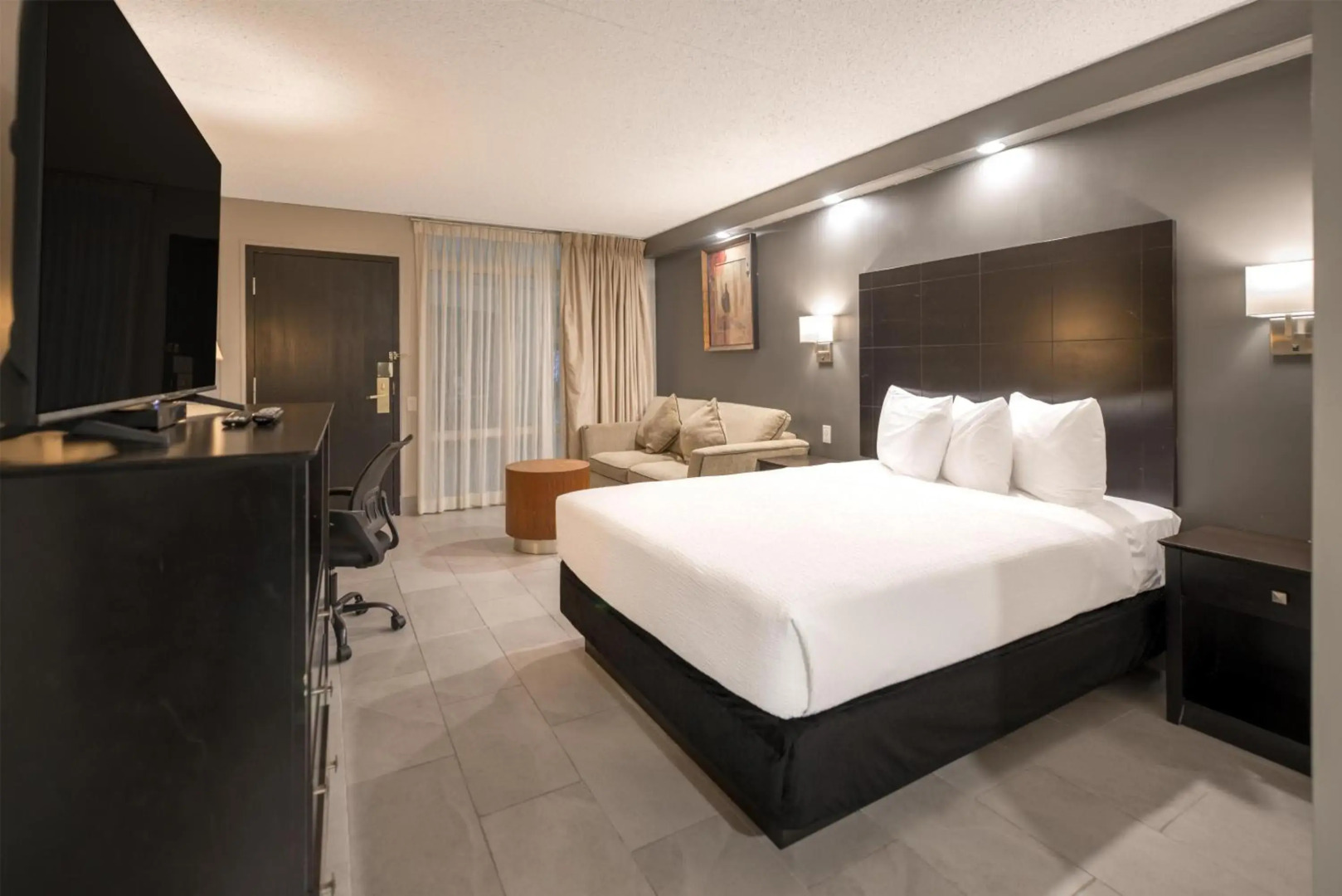 Coast Nisku Inn & Conference Centre