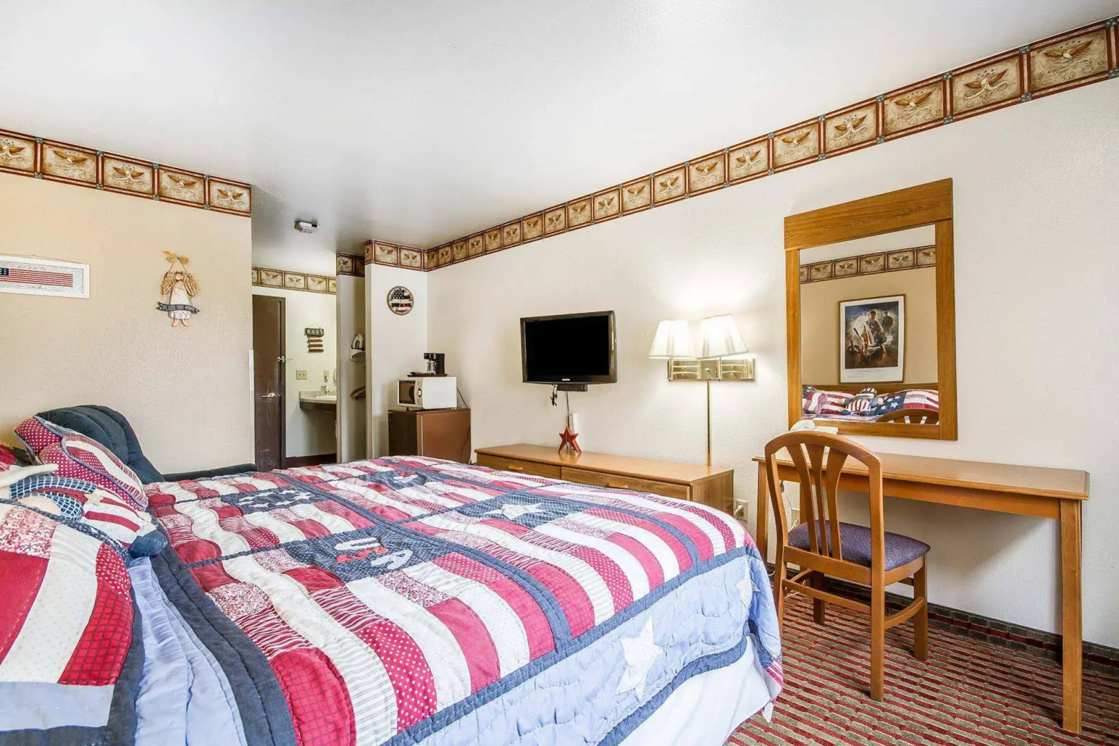 Rodeway Inn & Suites Madison East