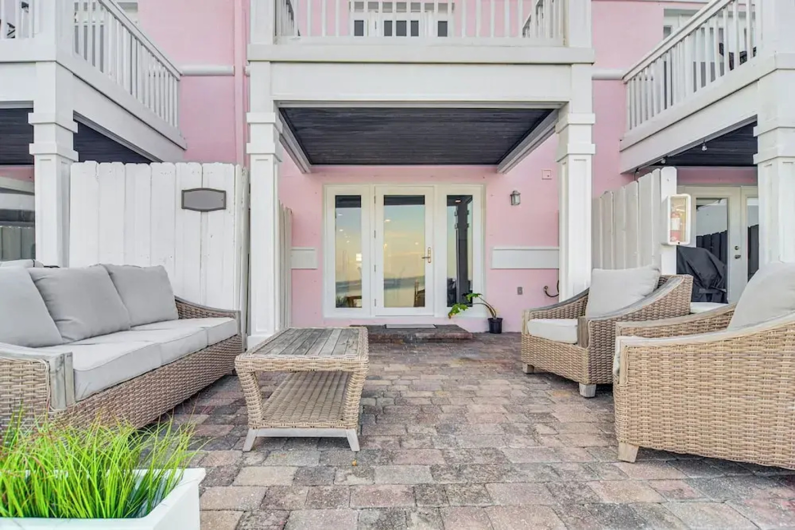 Bayfront St Petersburg Retreat 4 Mi to Downtown!