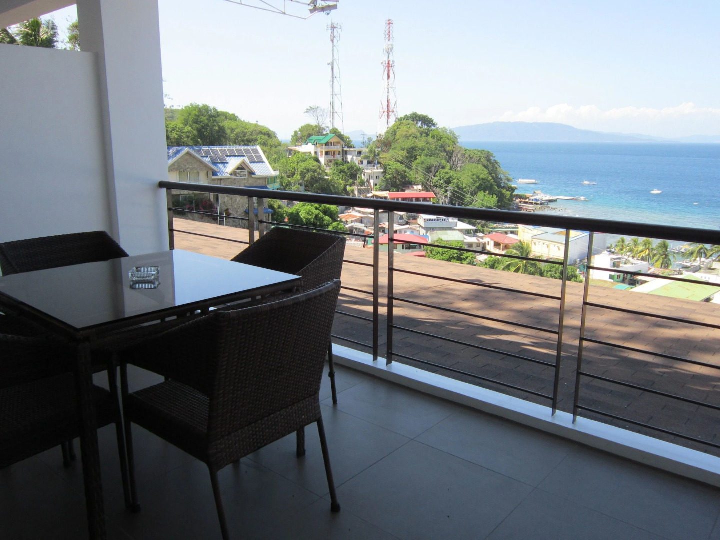 Manarra Seaview Resort