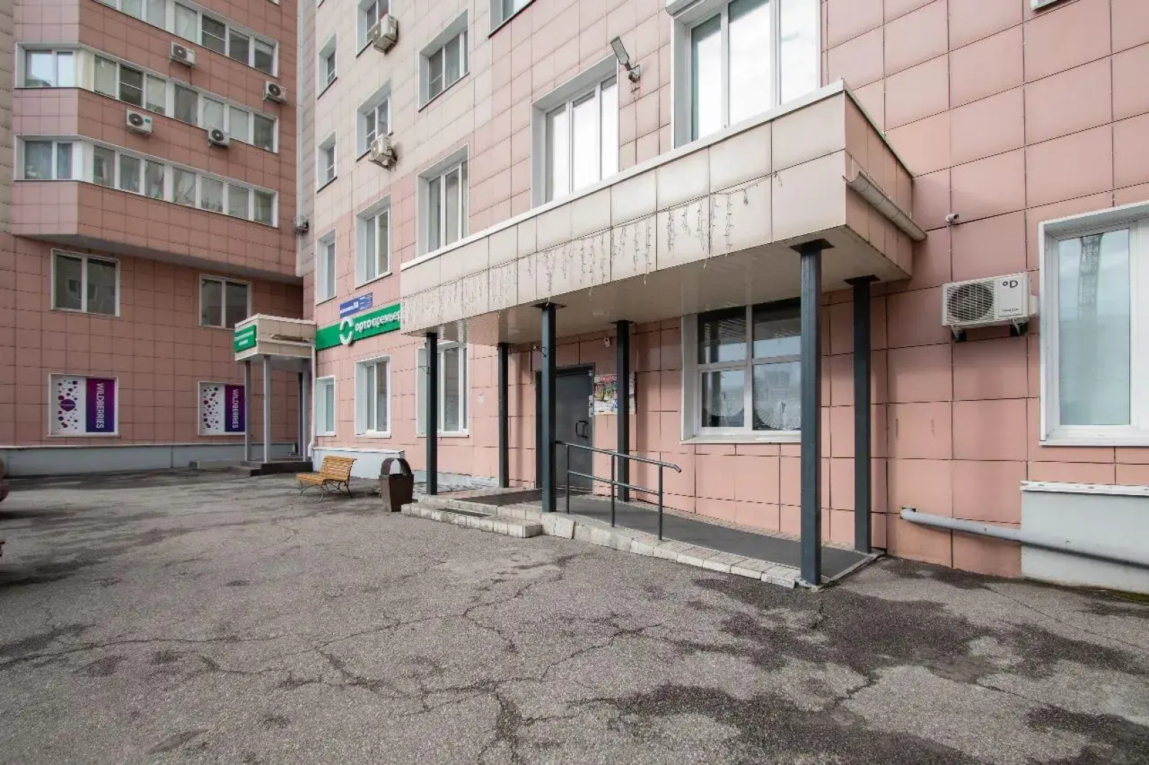 Room Hotel (Рум Хотел) на улице Запорожская 69А