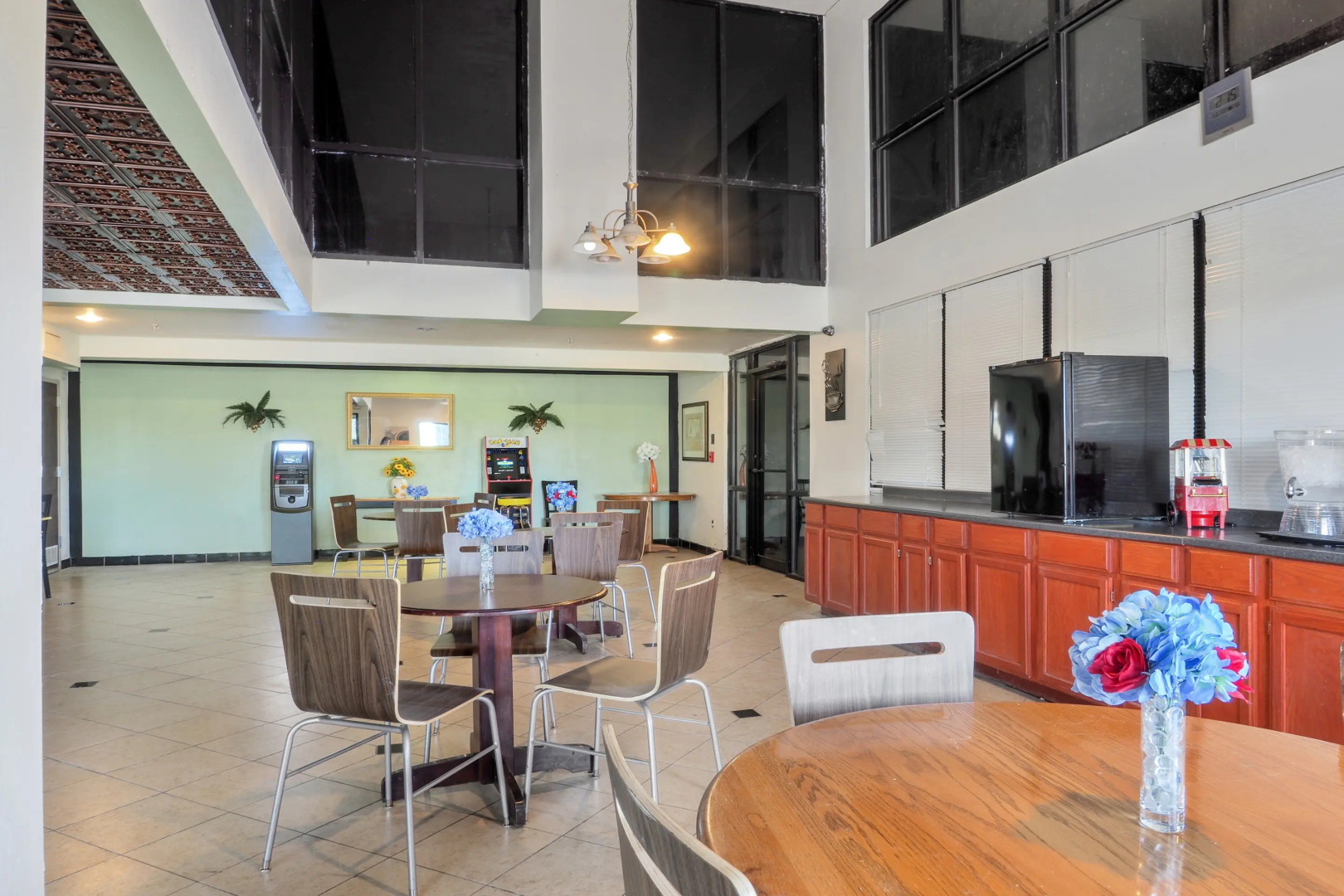 Lonestar Inn and Suites by OYO - Erick, OK