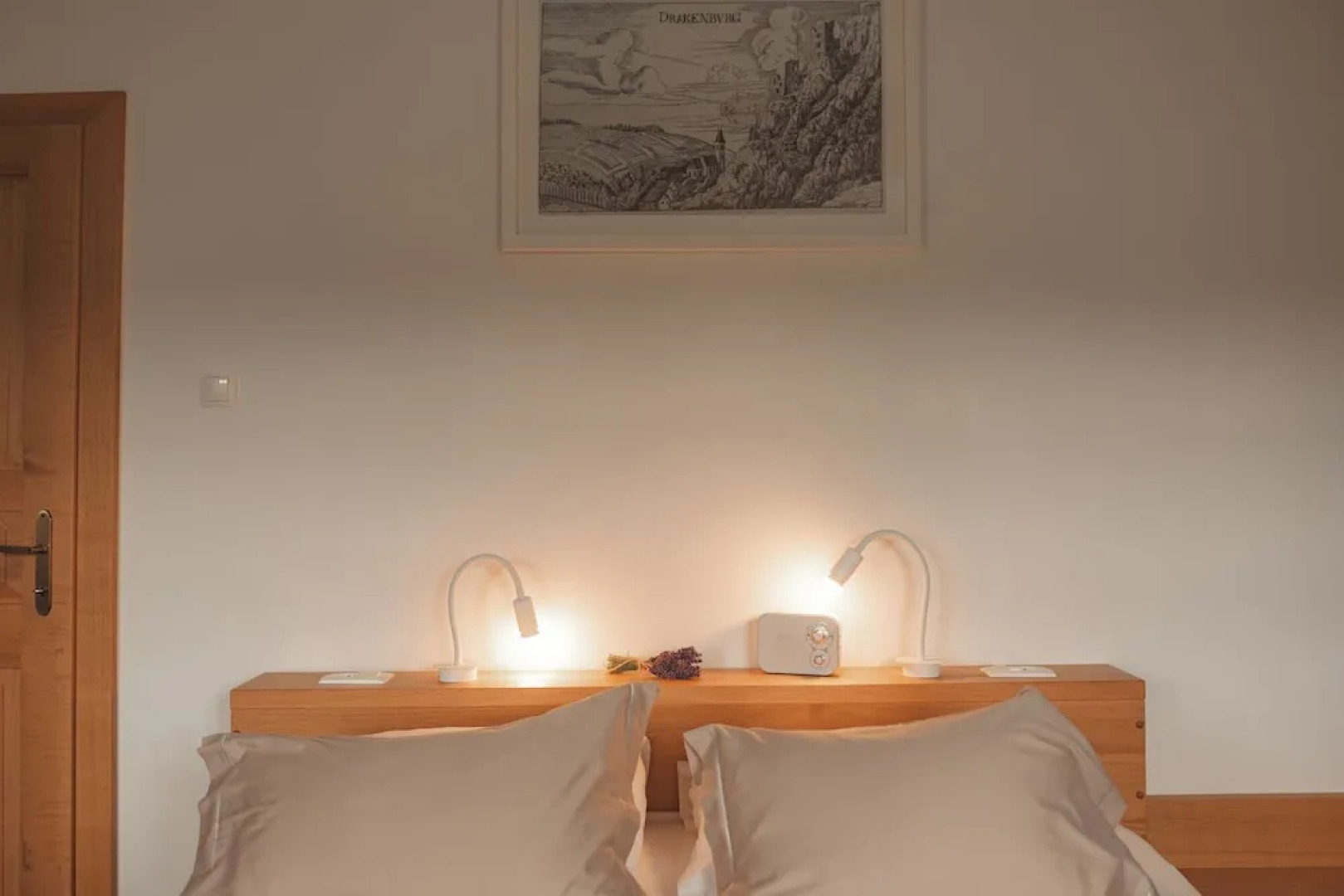 Rooms & Apartments Podsreda Castle