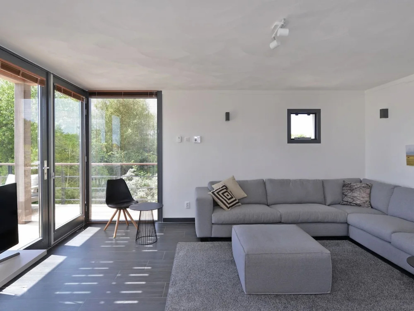 Luxurious Tower Villa With a View, Located in Nature Reserve